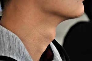 有喉结的男生面相